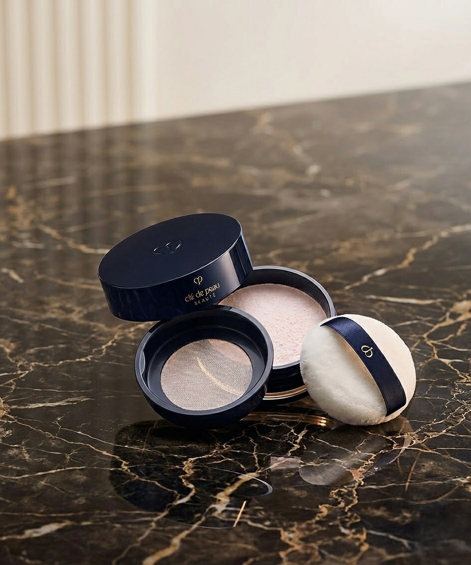 2026/03/21 発売  Cle de Peau Beaute  クレ・ド・ポー ボーテ  プードルトランスパラントｎ（スモール） 8g／人間の顔黒色火薬
