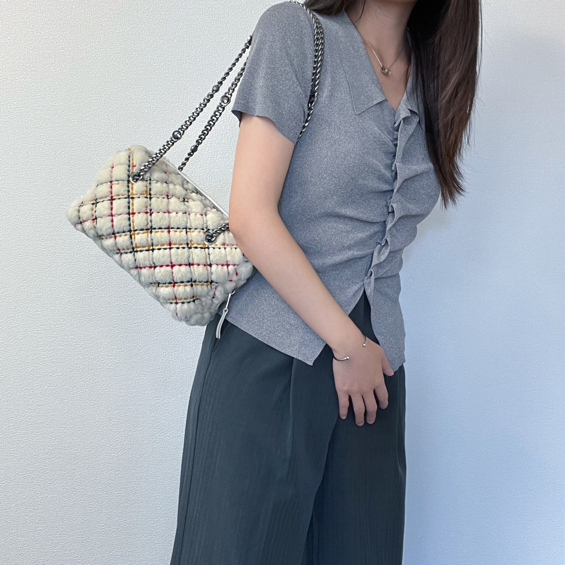 MIU MIU ブラック 名刺入れ キルティング MiuMiu(ミュウミュウ)のレディース カードケース・名刺入れ 人気