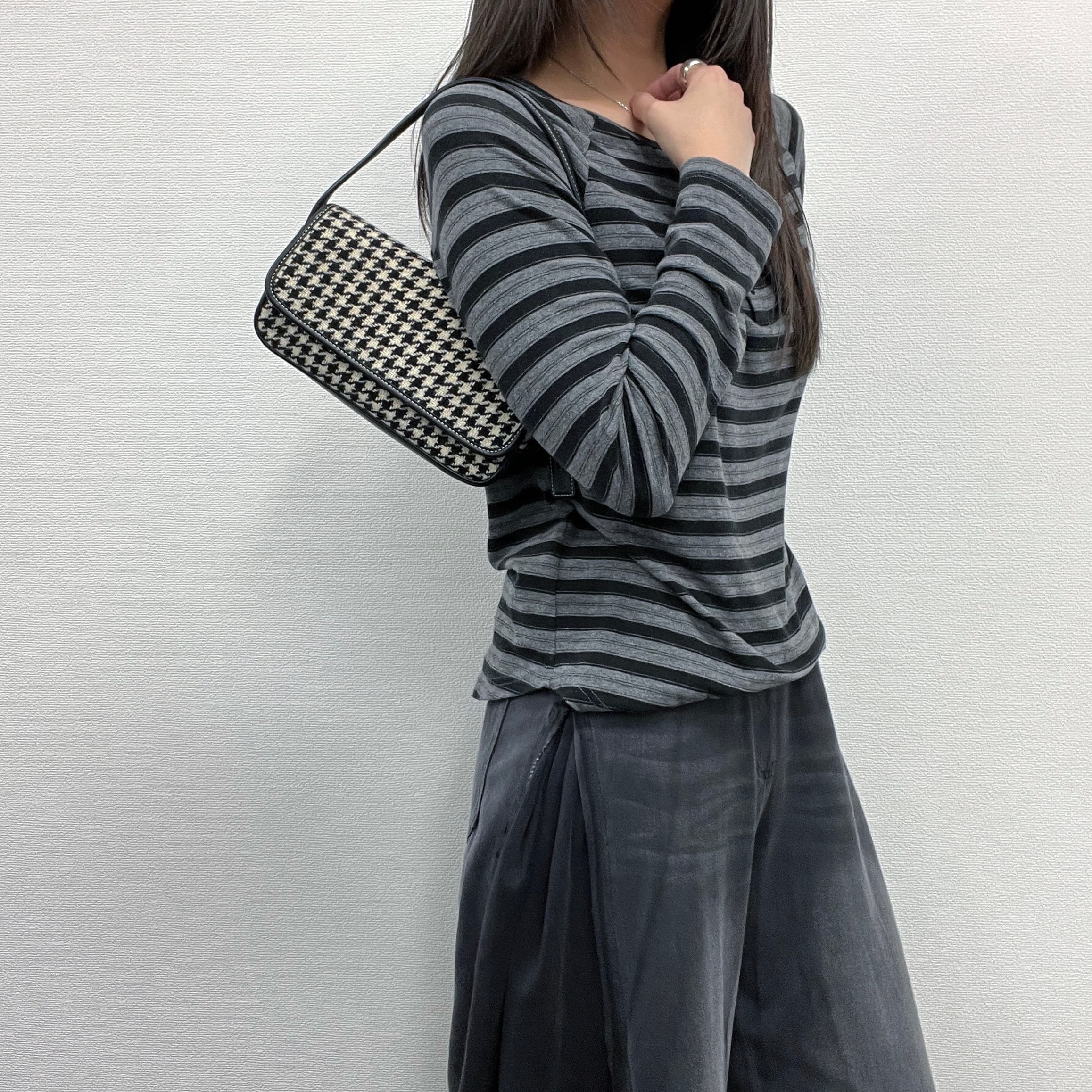 【中古】COACH コーチ職 ハンドバック ショルダーバッグ 肩かけ 黒いこと 白いこと 羊毛 なめし革 ヴィンテージ レディース【中古美品】HIBUOCHI VINTAGE