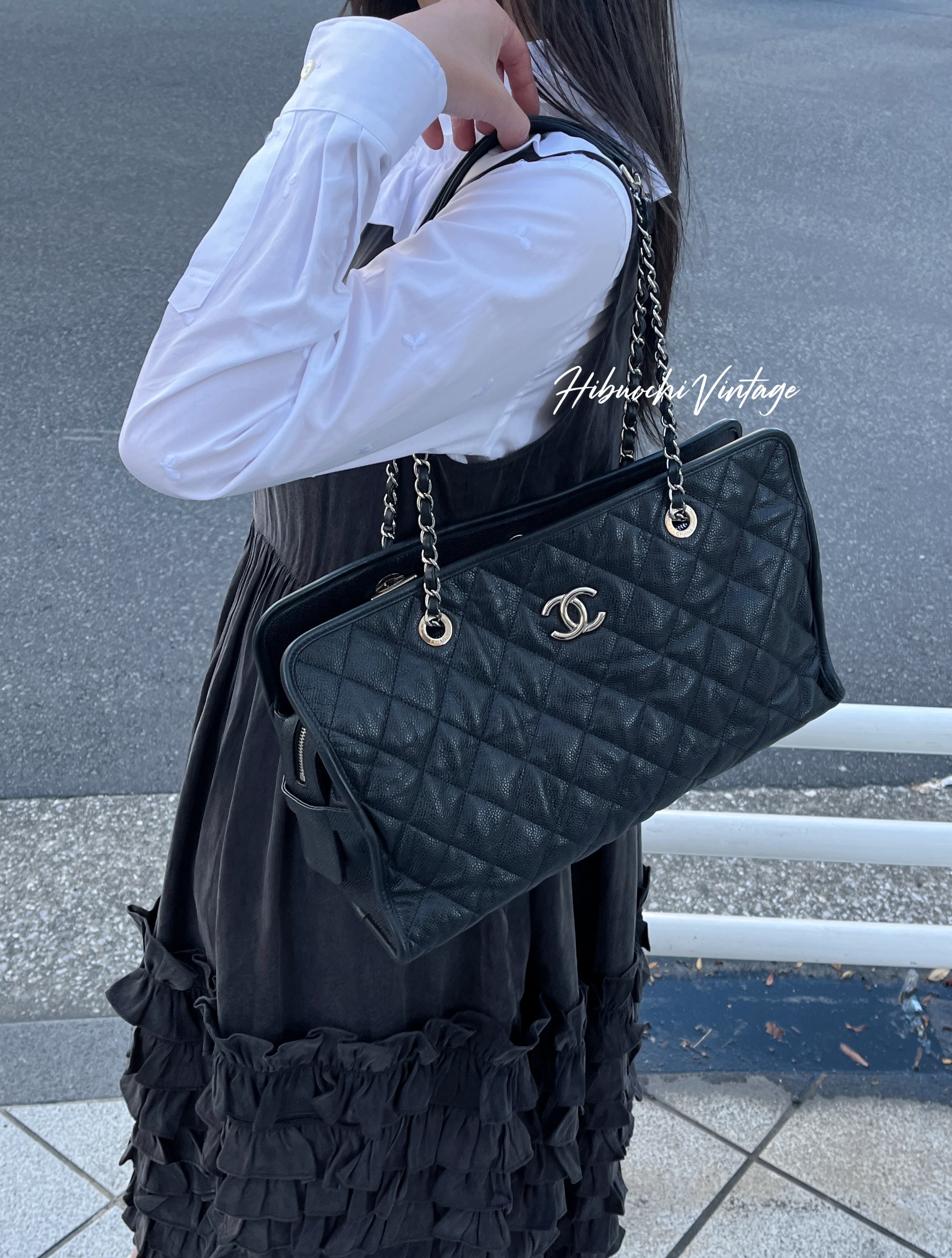 【中古】CHANEL シャネル ココマーク フレンチリビエラライン チェーンショルダーバッグ ブラック キャビアスキン 17番台 ヴィンテージ レディース【中古美品】HIBUOCHI VINTAGE
