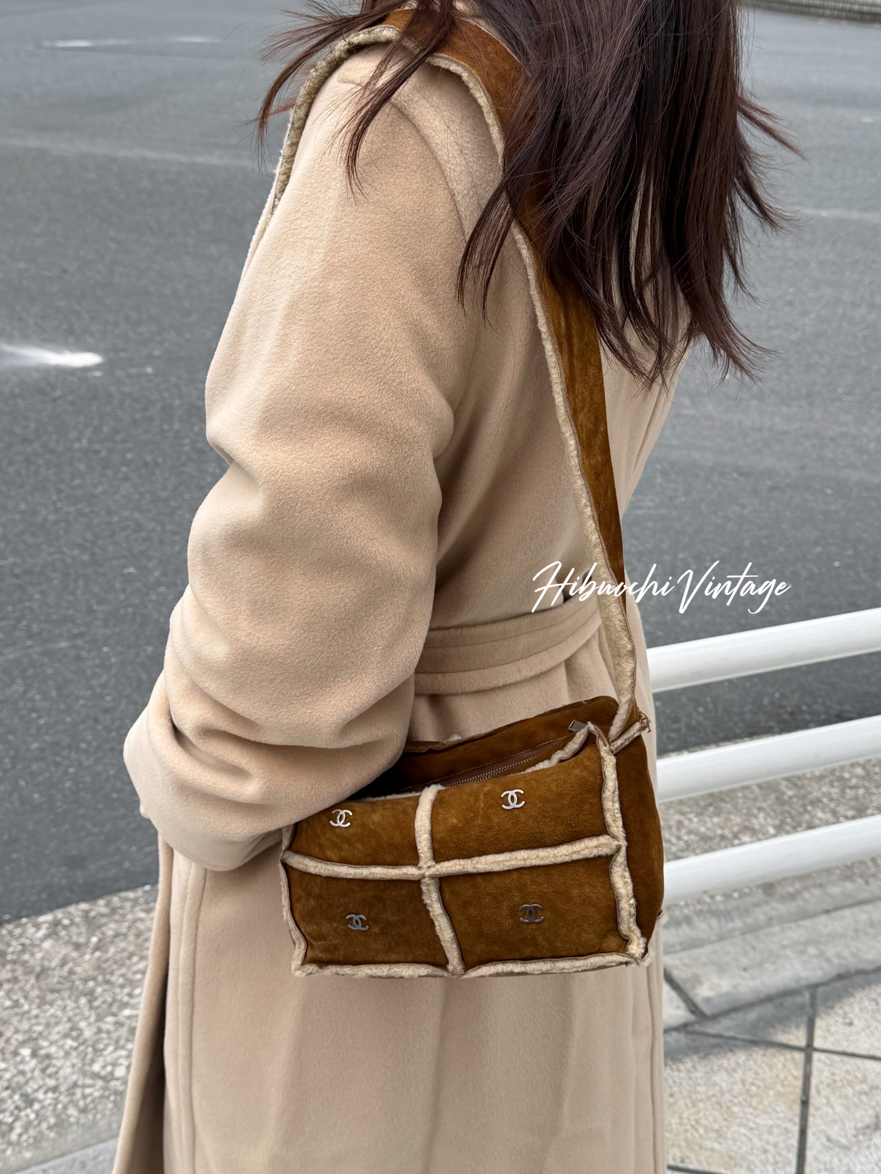 【中古】CHANEL シャネル ココマーク マトラッセ ショルダーバッグ ブラウン ムートン スエード 6番台 ヴィンテージ レディース【中古美品】HIBUOCHI VINTAGE|HIBUOCHI VINTAGE 店