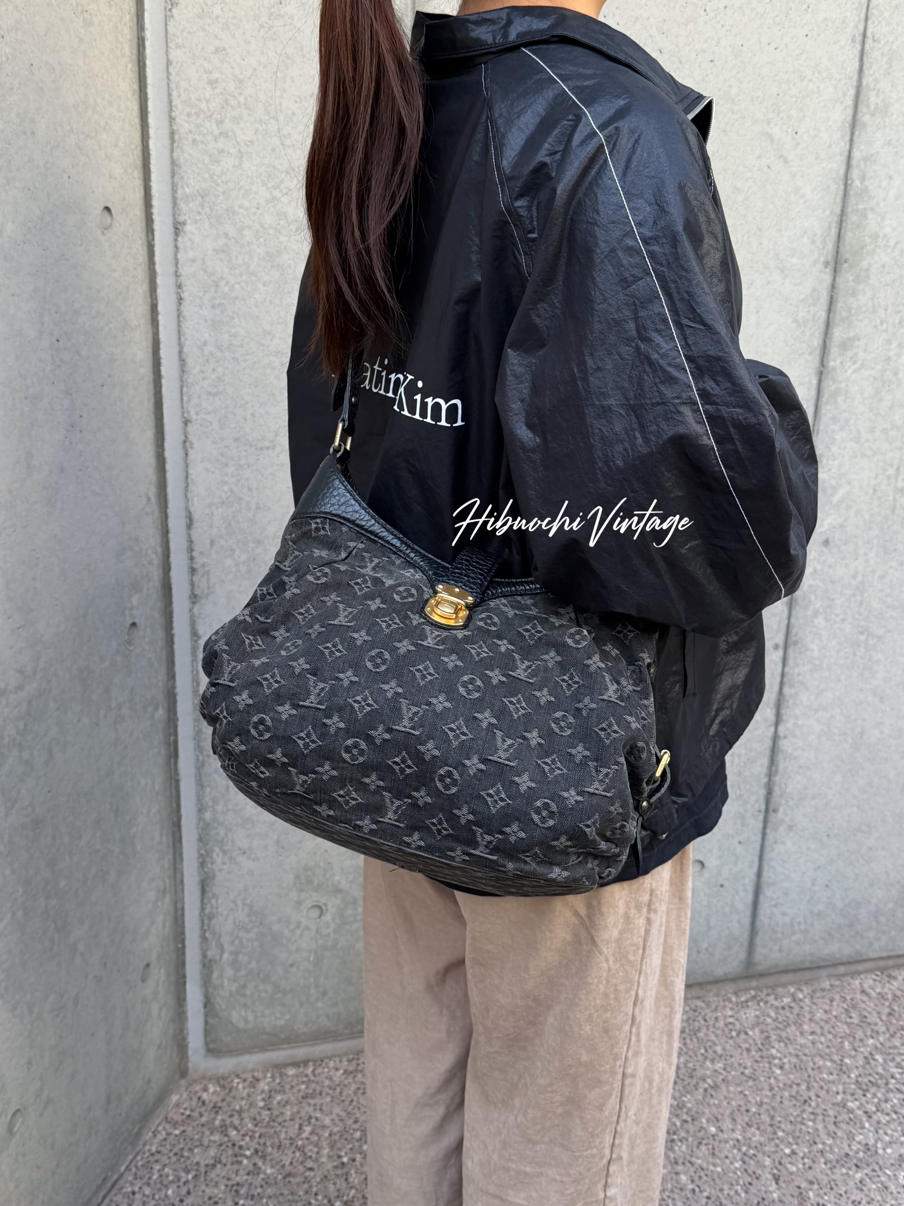 【中古】LOUIS VUITTON ルイヴィトン モノグラム スライトリー M95835 SR1068 ショルダーバッグ ジーンズ 黒いこと ヴィンテージ レディース【中古美品】HIBUOCHI VINTAGE HBOC260118A05