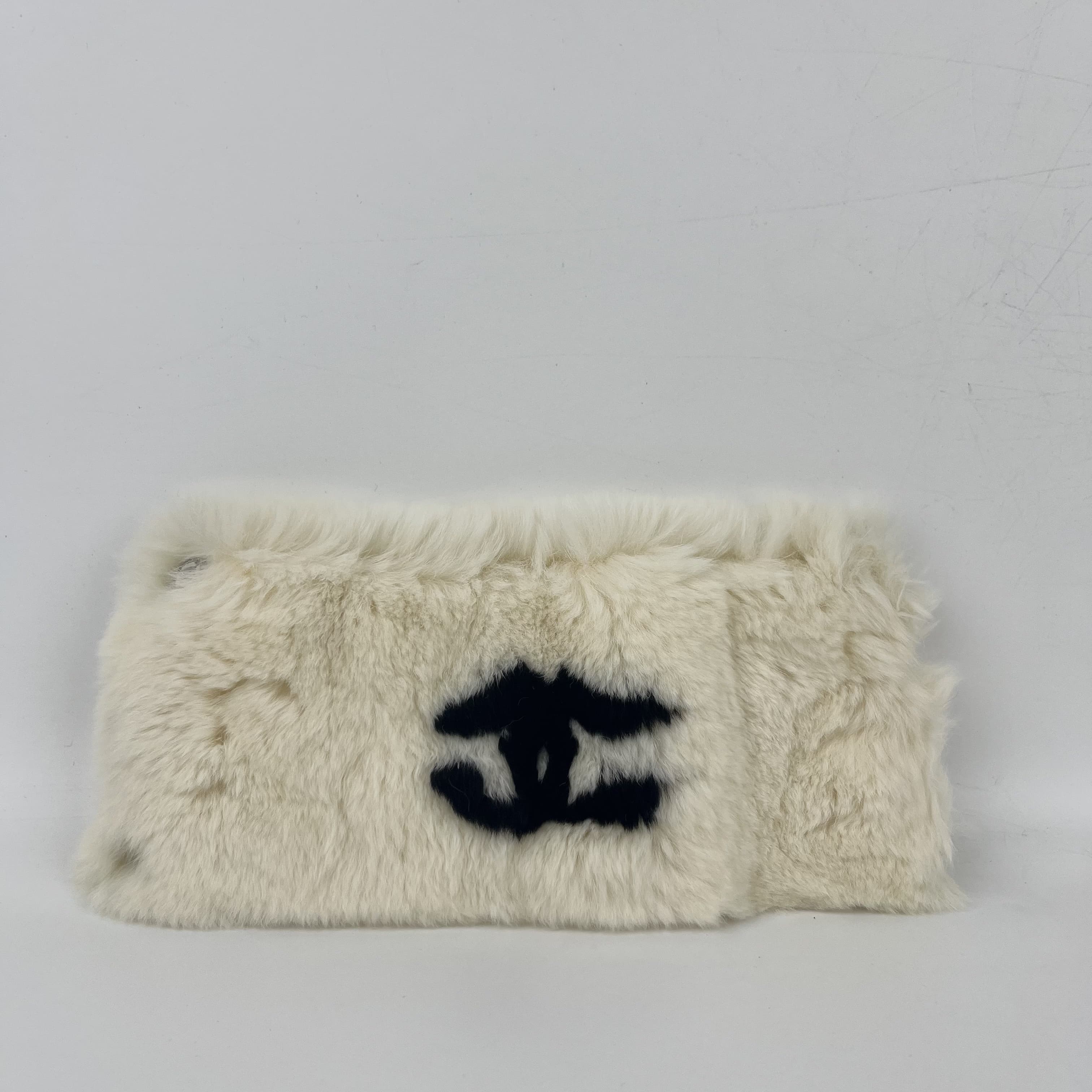 【H67】CHANEL シャネル リストバンド ラビットファー ココマーク 楽天市場】CHANEL シャネル リストバンド ココマーク 黒