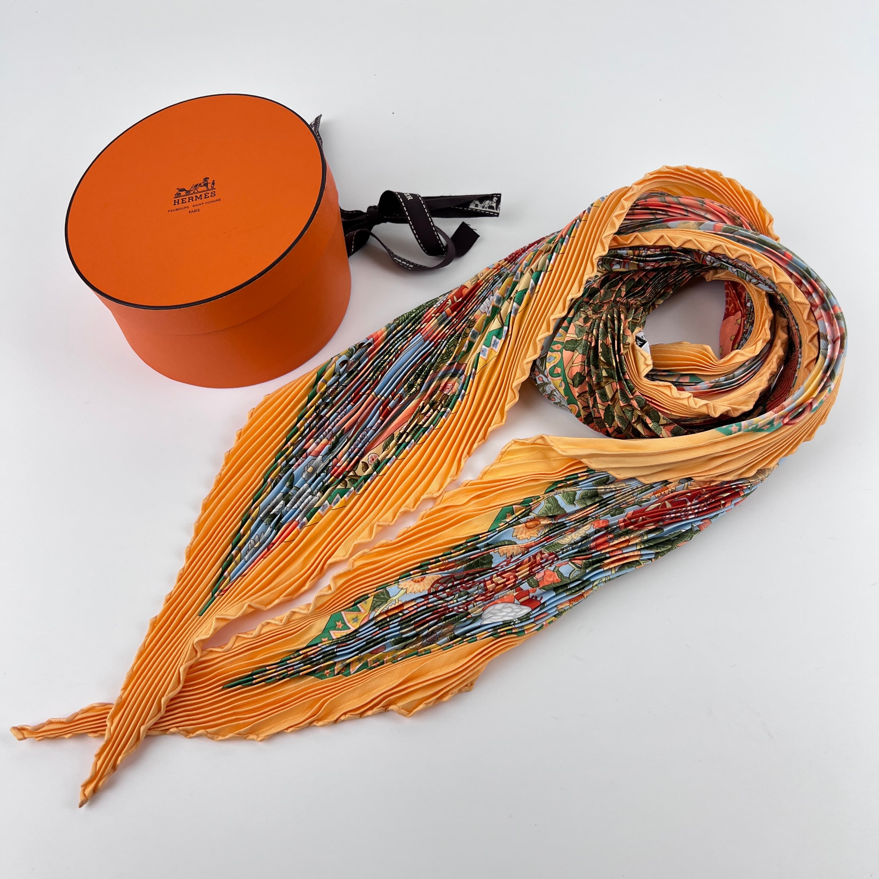 楽天市場】HERMES(エルメス）プリーツスカーフ シルク 外箱付
