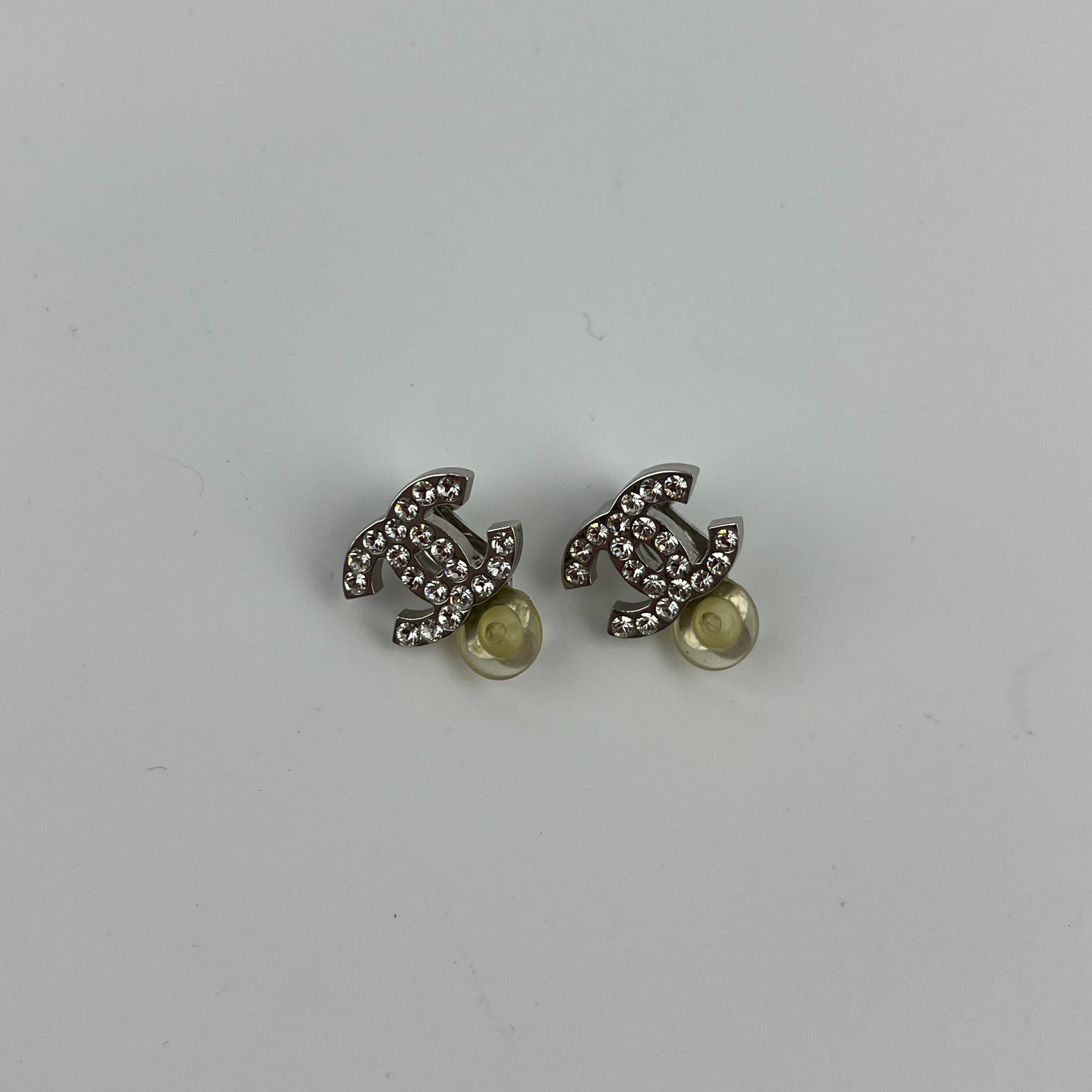 【中古】CHANEL シャネル ココマーク アクセサリー イヤリング シルバー 05V ヴィンテージ レディース【中古美品】HIBUOCHI VINTAGE