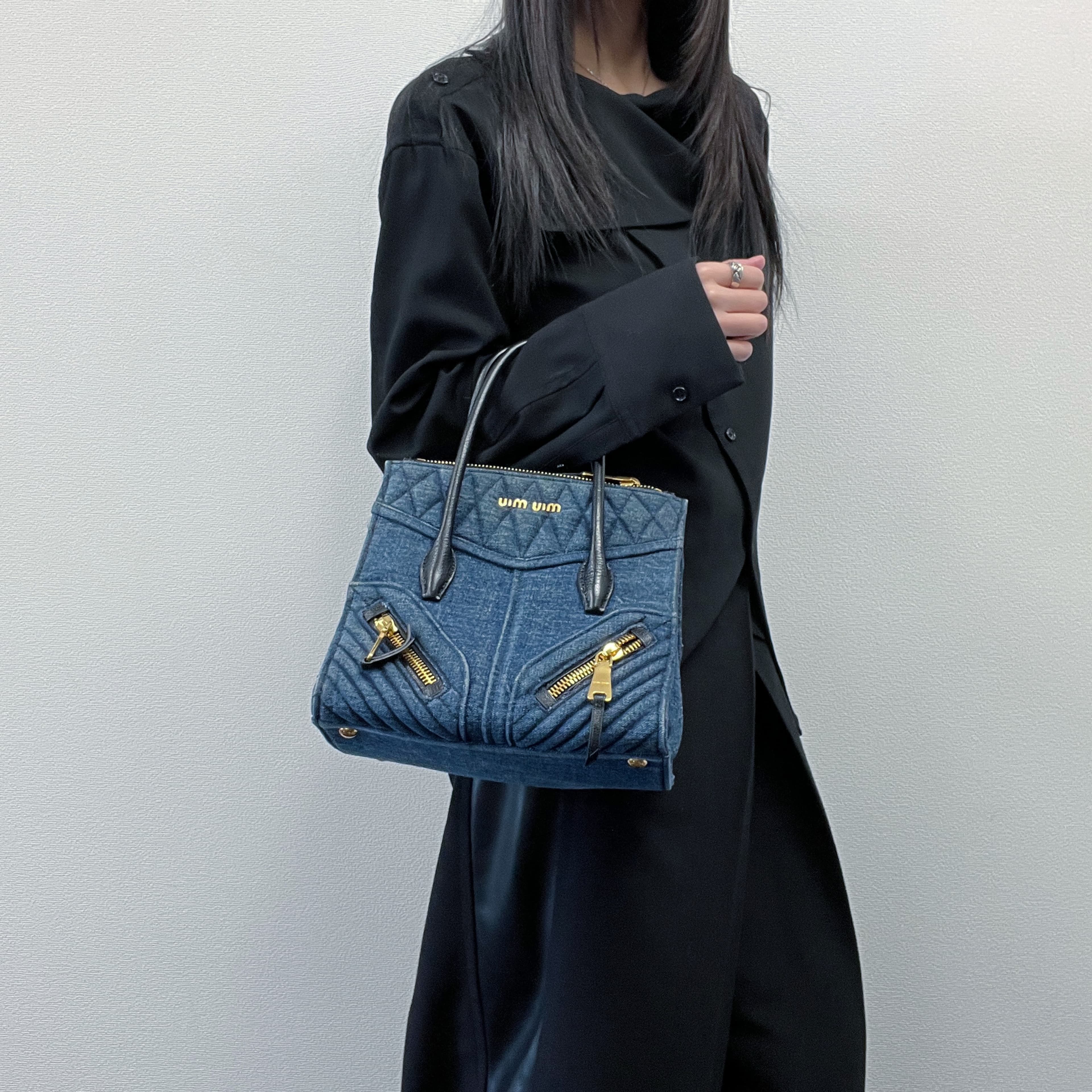 楽天市場】Miu Miu ミュウ ミュウ ミュウミュウ バイカー ハンドバッグ