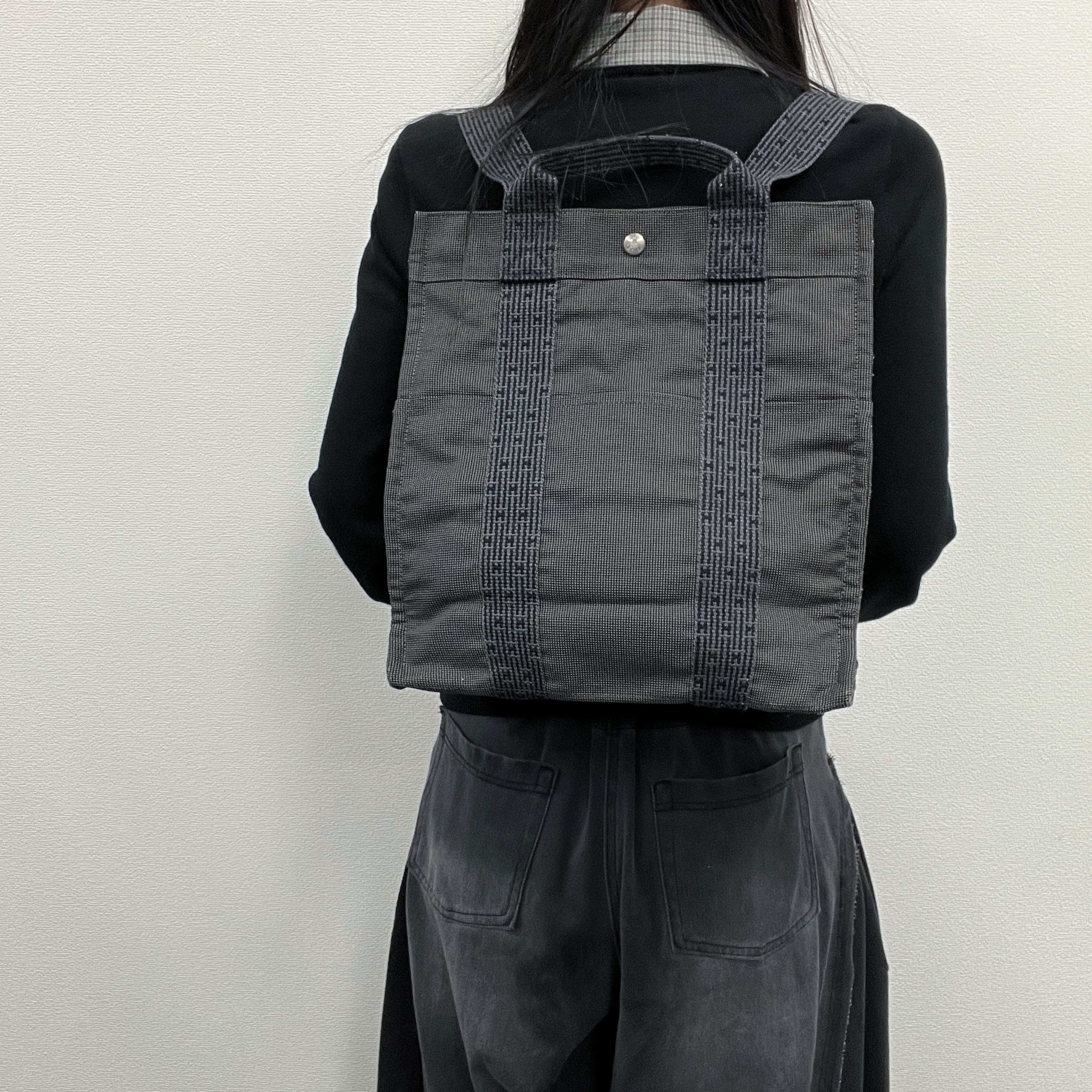 【中古】HERMES エルメス エールラインアドPM リュックサック バックパック キャンバス グレー ヴィンテージ レディース【中古美品】HIBUOCHI VINTAGE hboc260303a25 27,820円