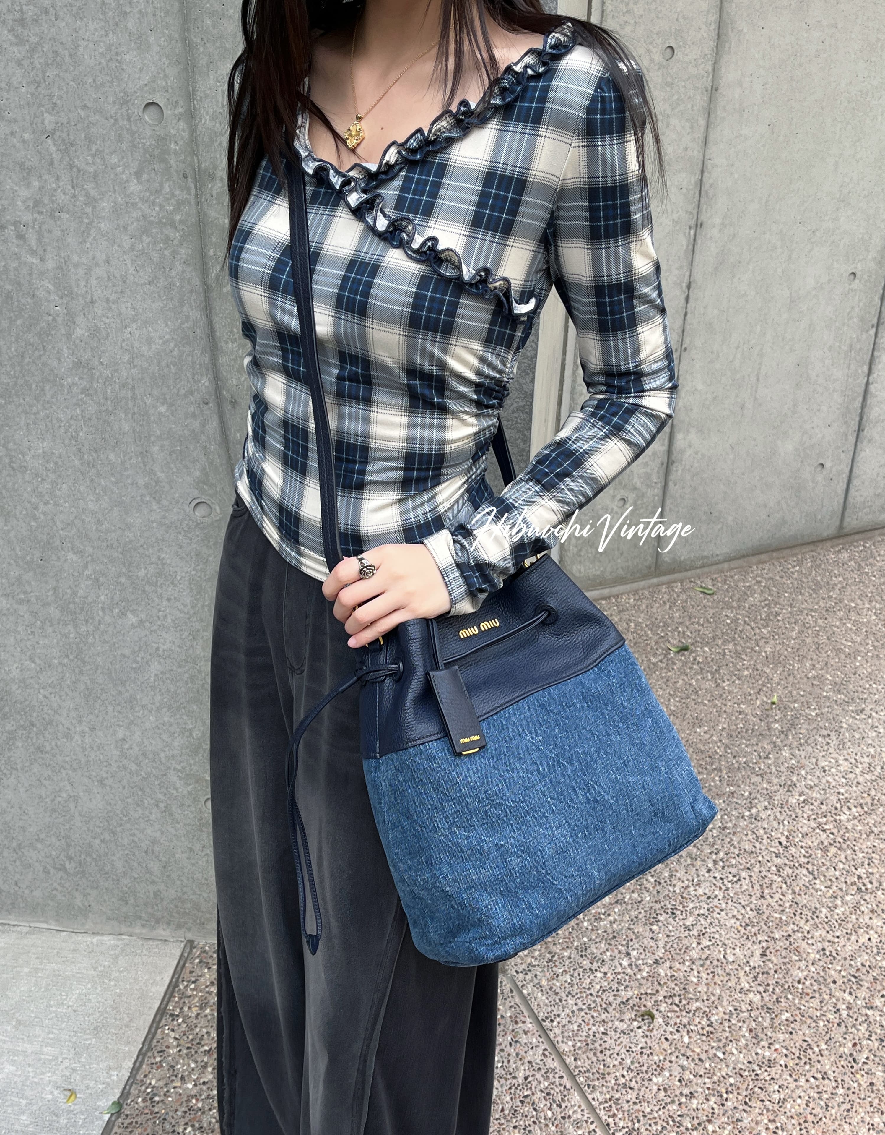 【中古】miumiu ミュウミュウ ハンドバッグ ショルダーバッグ ネイビー デニム レザー ヴィンテージ レディース【中古美品】HIBUOCHI VINTAGE hboc260311a10