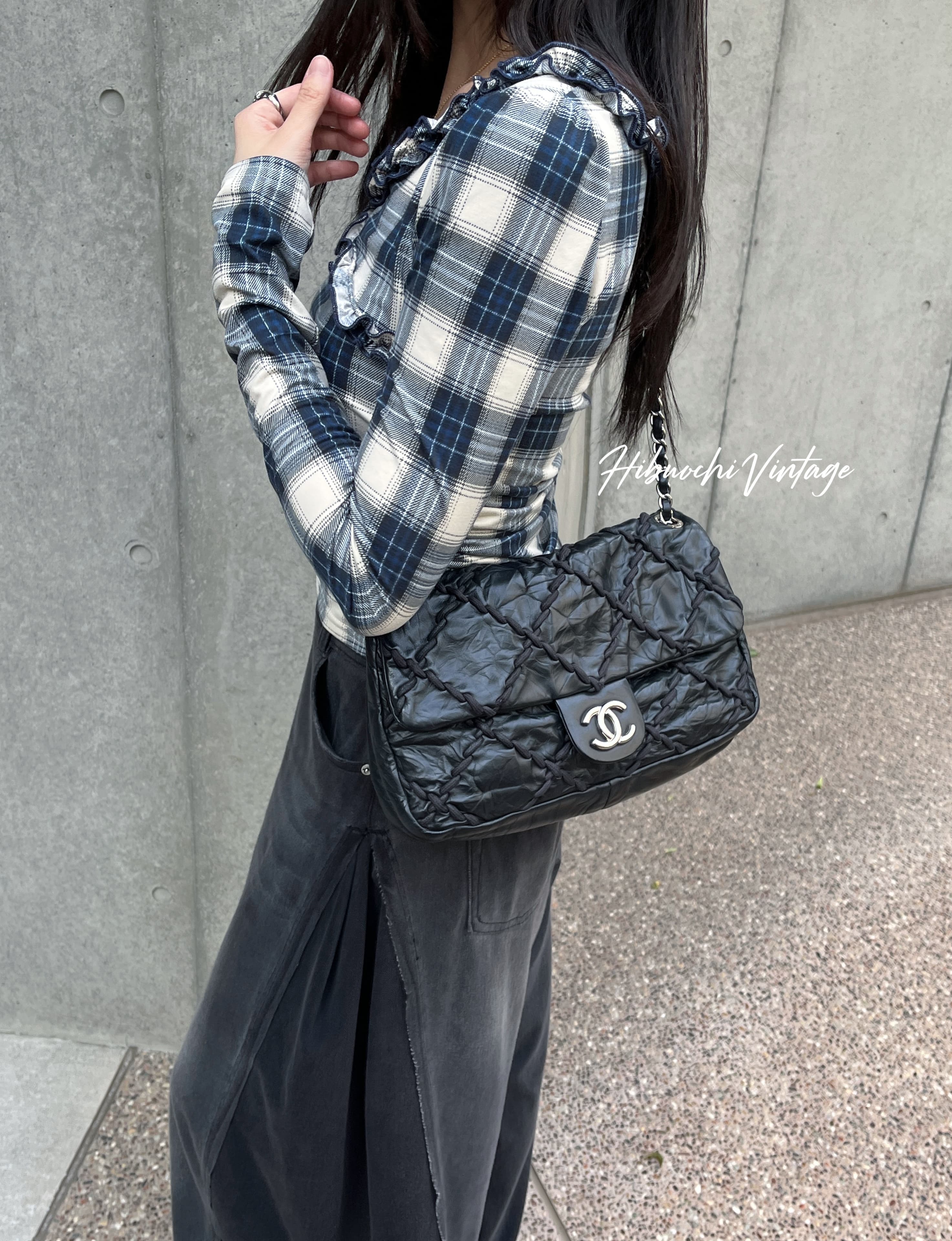 【中古】CHANEL シャネル ココマーク ウルトラ編み目 チェーン店ショルダーバッグ 黒いこと なめし革 13番台 ヴィンテージ レディース【中古美品】HIBUOCHI VINTAGE hboc260322a01