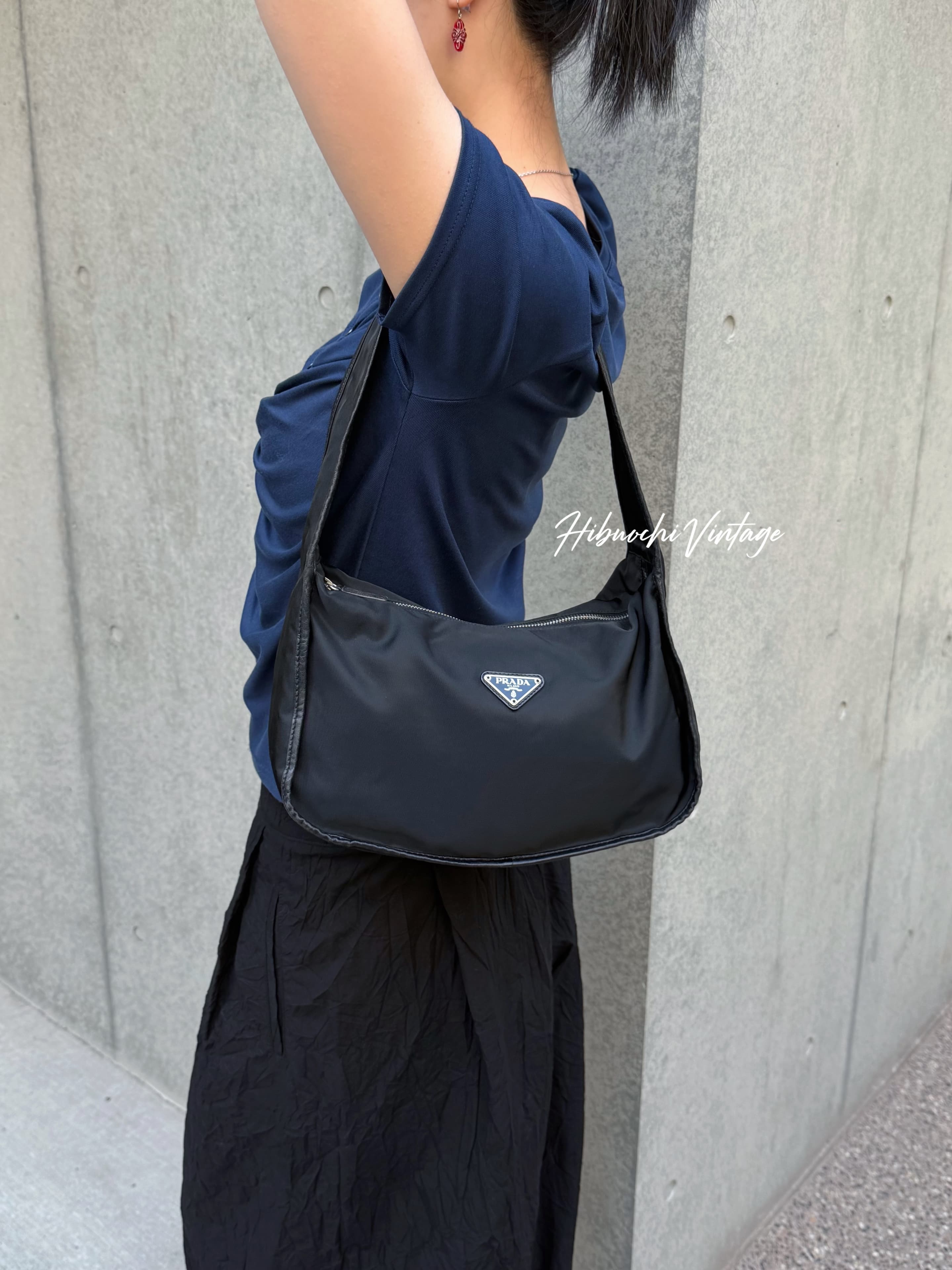 【中古】PRADA プラダ トライアングルロゴ ショルダーバッグ ブラック ナイロン ヴィンテージ レディース【中古美品】HIBUOCHI VINTAGE hboc260504a28|HIBUOCHI VINTAGE 店