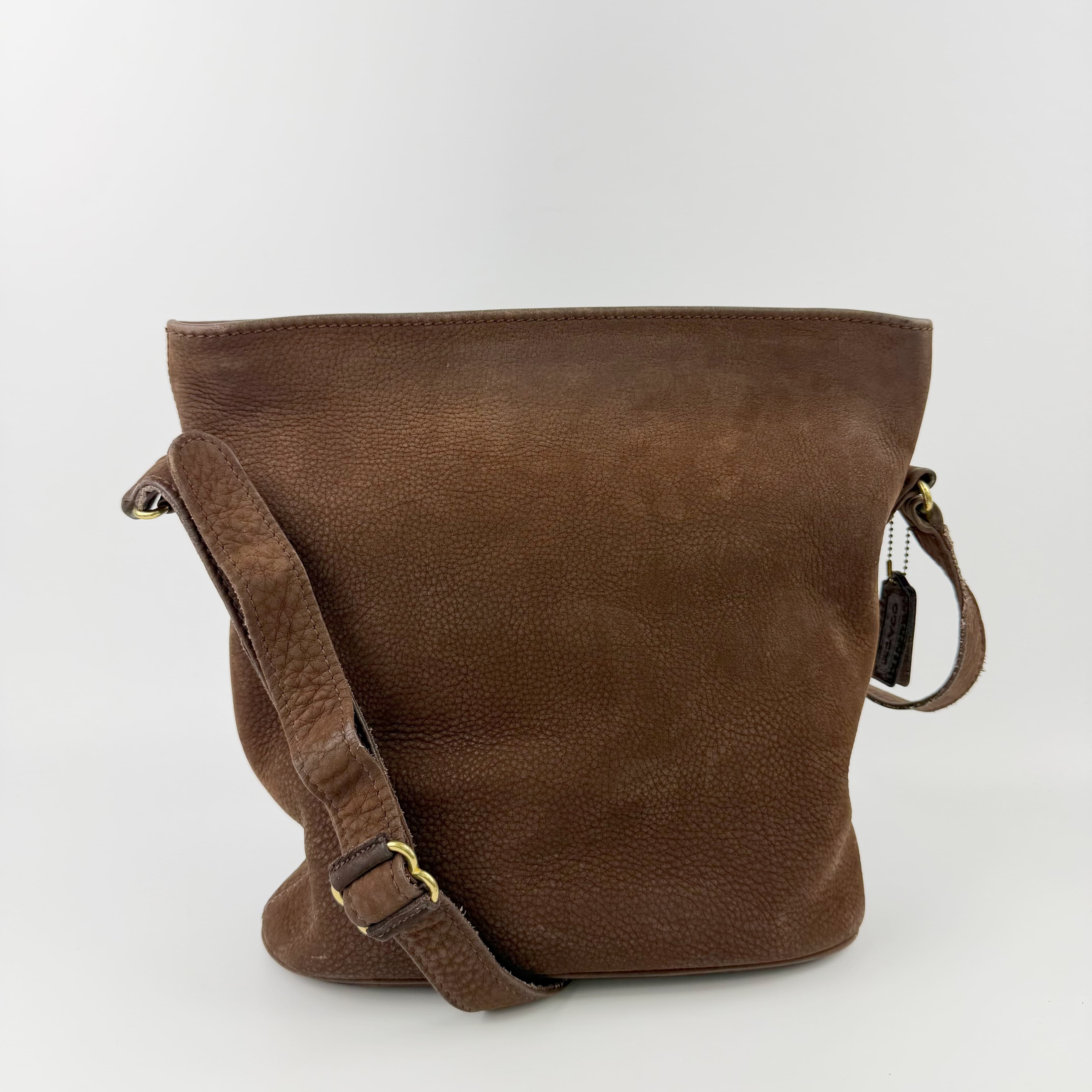 【中古】COACH コーチ職 井戸釣瓶肩先 ショルダーバッグ なめし革 赤銅色 金具ゴールド ヴィンテージ レディース HIBUOCHI VINTAGE hboc260603a01