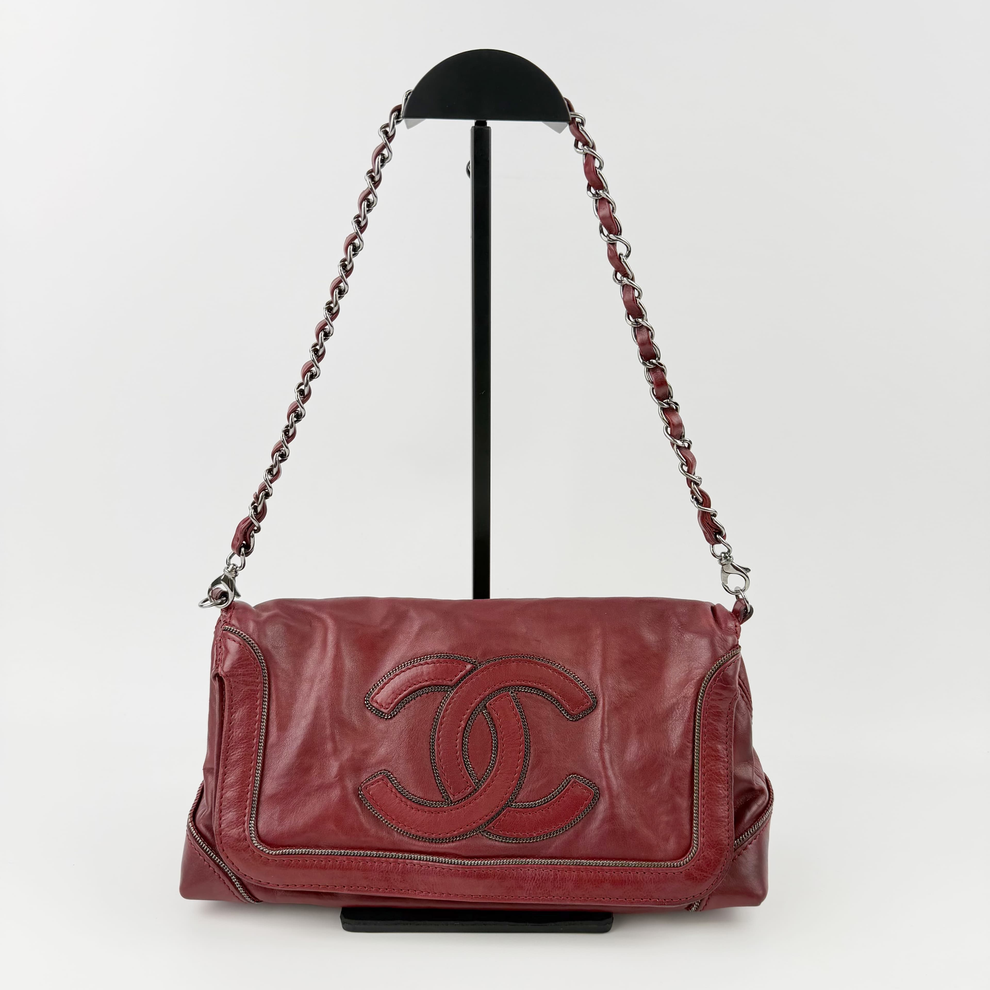 【中古】CHANEL シャネル ココマーク チェーン店肩肉 ショルダーバッグ なめし革 赤いこと 金具しろがね色 消印 11番台 ヴィンテージ レディース HIBUOCHI VINTAGE hboc260604a03