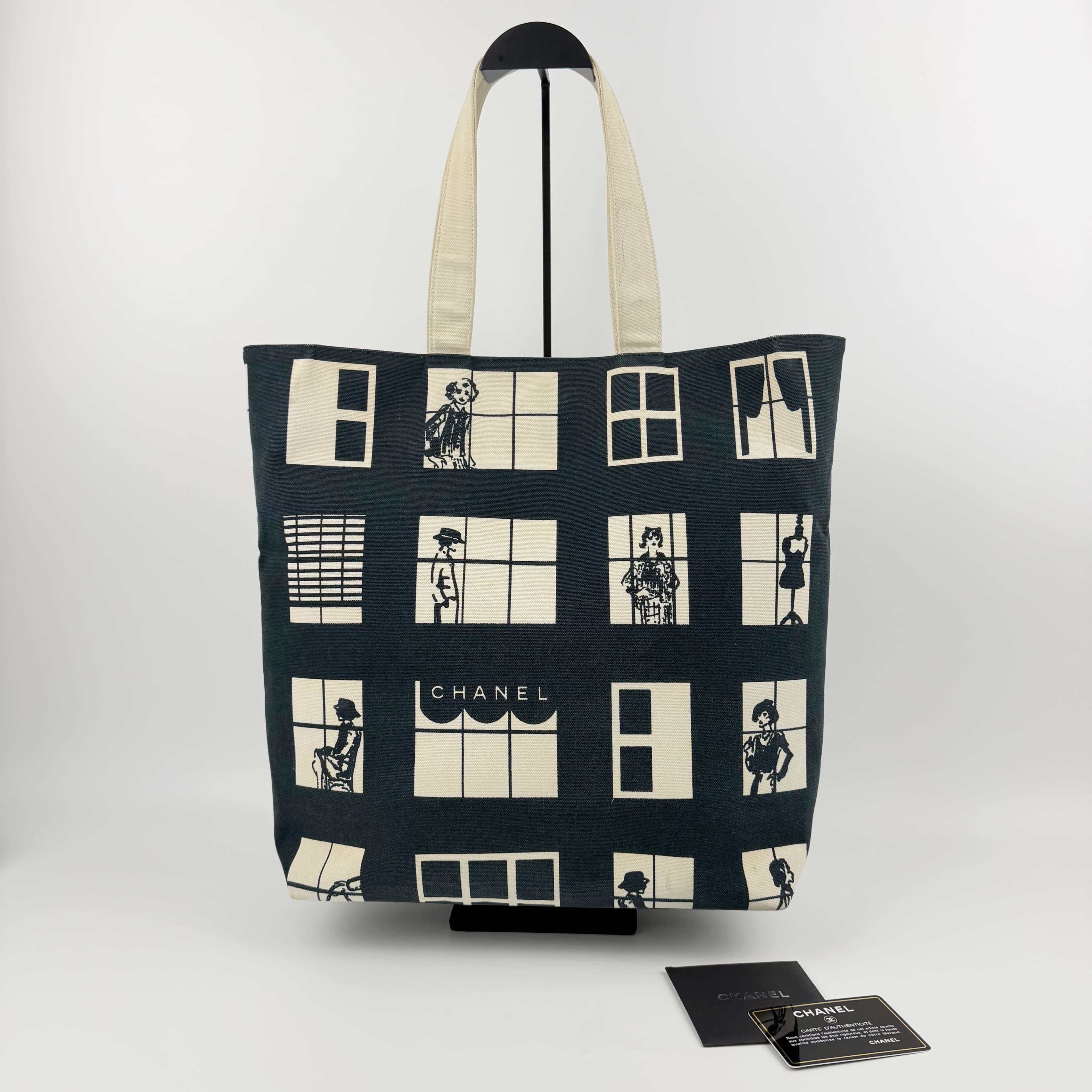【中古】CHANEL シャネル ウィンドウ柄 ココマーク トートバッグ キャンバス ブラック アイボリー 金具シルバー シール8番台 ヴィンテージ レディース HIBUOCHI VINTAGE hboc260611a08|HIBUOCHI VINTAGE 店