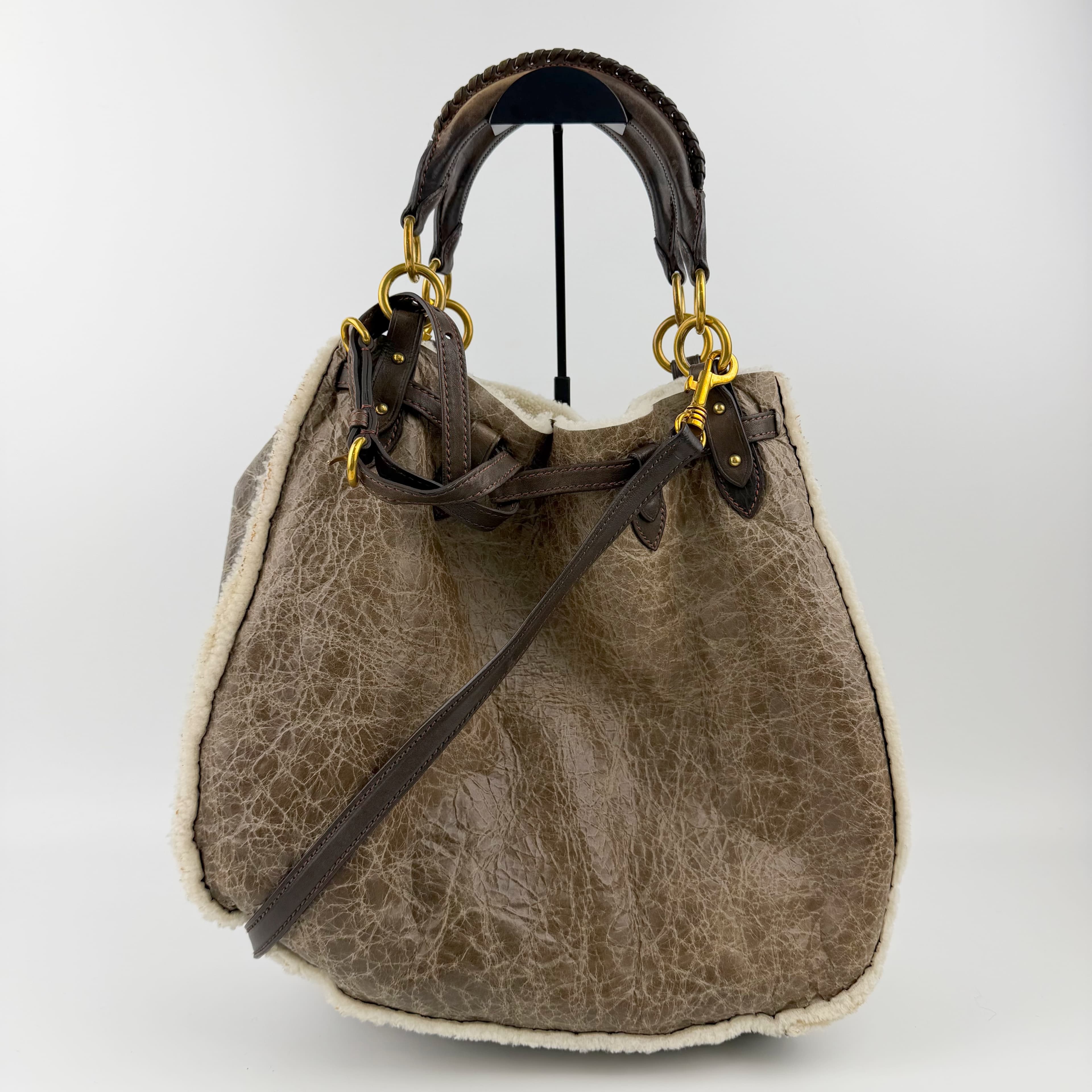 【中古】MIU MIU ミュウミュウ ムートン レザー 2WAY トートバッグ ショルダーバッグ ムートン レザー ブラウン 金具ゴールド ヴィンテージ レディース HIBUOCHI VINTAGE hboc260611a01|HIBUOCHI VINTAGE 店