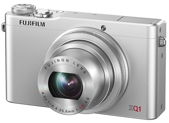 【中古】【1ヶ月引き受ける】 富士フイルム FUJIFILM XQ1 しろがね色 F FX-XQ1S デジタル写真機