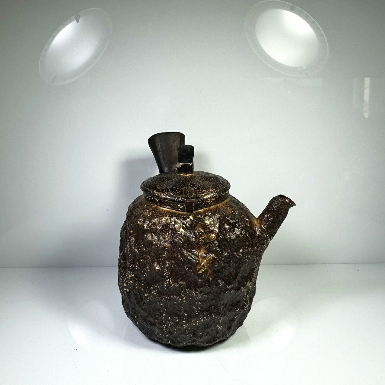 【純銀刻印】香合 扇子型 茶道具 宮本造 骨董品 アンティーク シルバー 楽天市場】純銀細工 手作り菊文 横手コップ 木取手 純銀刻印