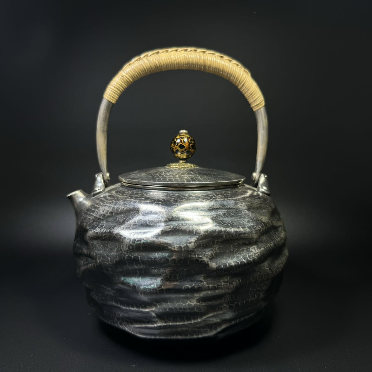 楽天市場】純銀製 【清穂堂】湯沸し 1000cc 本間 丑藏 共箱 銀瓶 薬缶