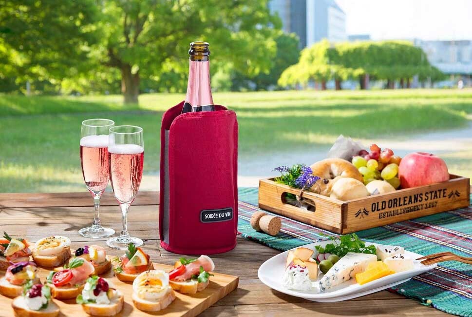 ワインボトルカバー 高木金属 クーラー アイスクーラー カバー レッド ブラック 蓄冷剤付き 氷 ワインクーラー 断熱材 蓄冷剤 W効果 冷たさ キープ ビール 日本酒 ジュース ガーデン パーティー アウトドア画像