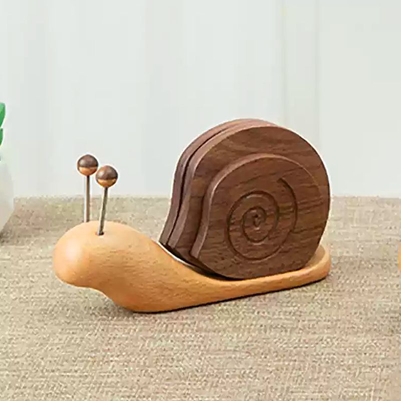 黒胡桃木のカタツムリ型コースターセット｜5枚入り・磁石収納｜天然木製×北欧風インテリア｜実用＆癒しの雑貨ギフト 茶道具 茶托 インテリア小物／マグカップ用／ティータイム ナチュラルデザイン／プレゼント／手作り／北欧スタイル／磁石吸着式