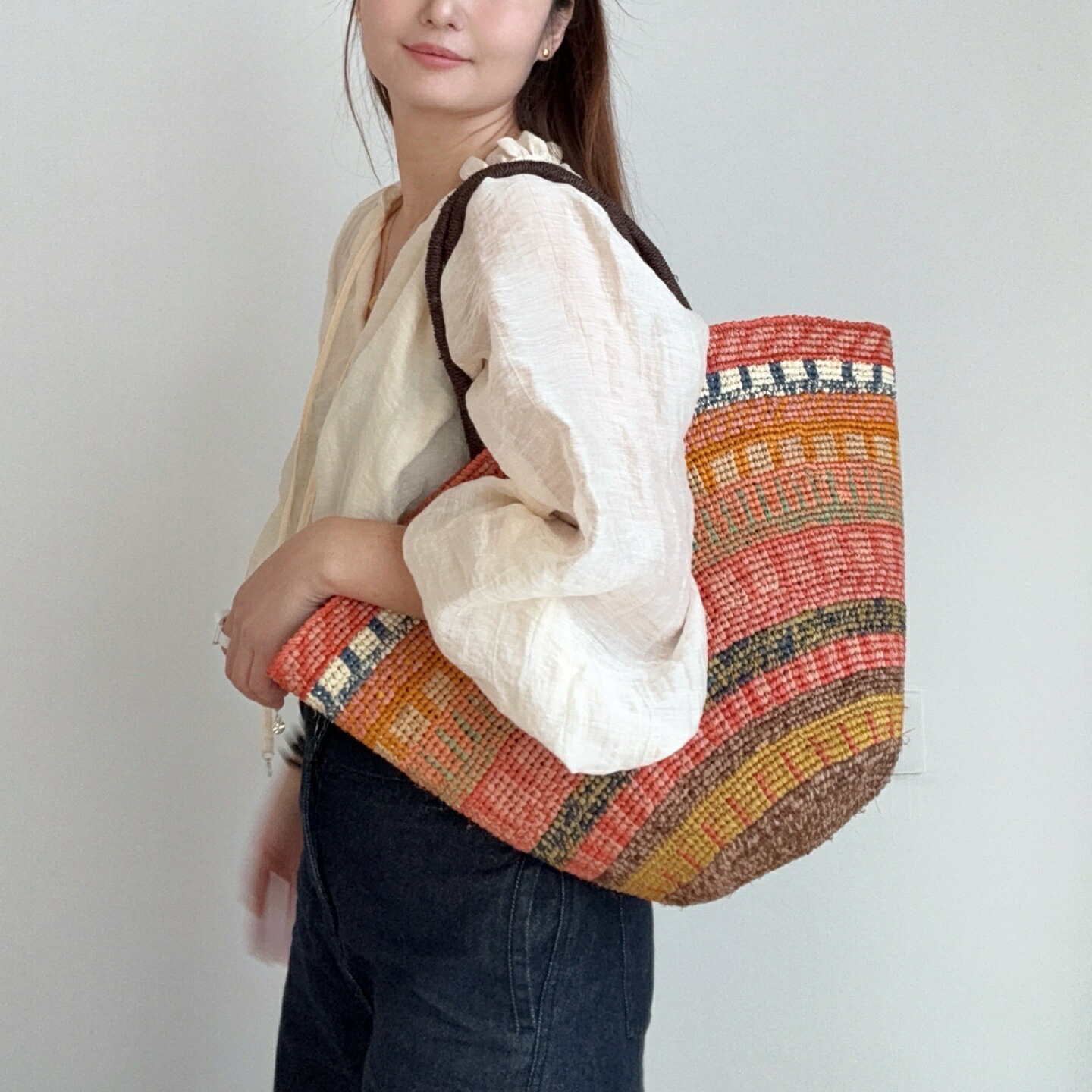レディース かご御徒面子 ラフィア原料品 トートバッグ 編み込み お手手御手伝いさん 生まれながら原料品 大収容能力 軽さ 夏御徒面子 砂浜御徒面子 海 海水浴 たまり場 旅する 肩かけ 自然的 ボヘミアン風 格好のいい 心地よい