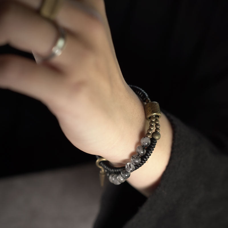手作り黒檀と黒髪水晶のミックスブレスレット 異なる闇の表情が響き合う ヴィンテージ風 男女兼用 手作り ハンドメイド アクセサリー プレゼント おしゃれ 誕生日 ギフト 数量限定