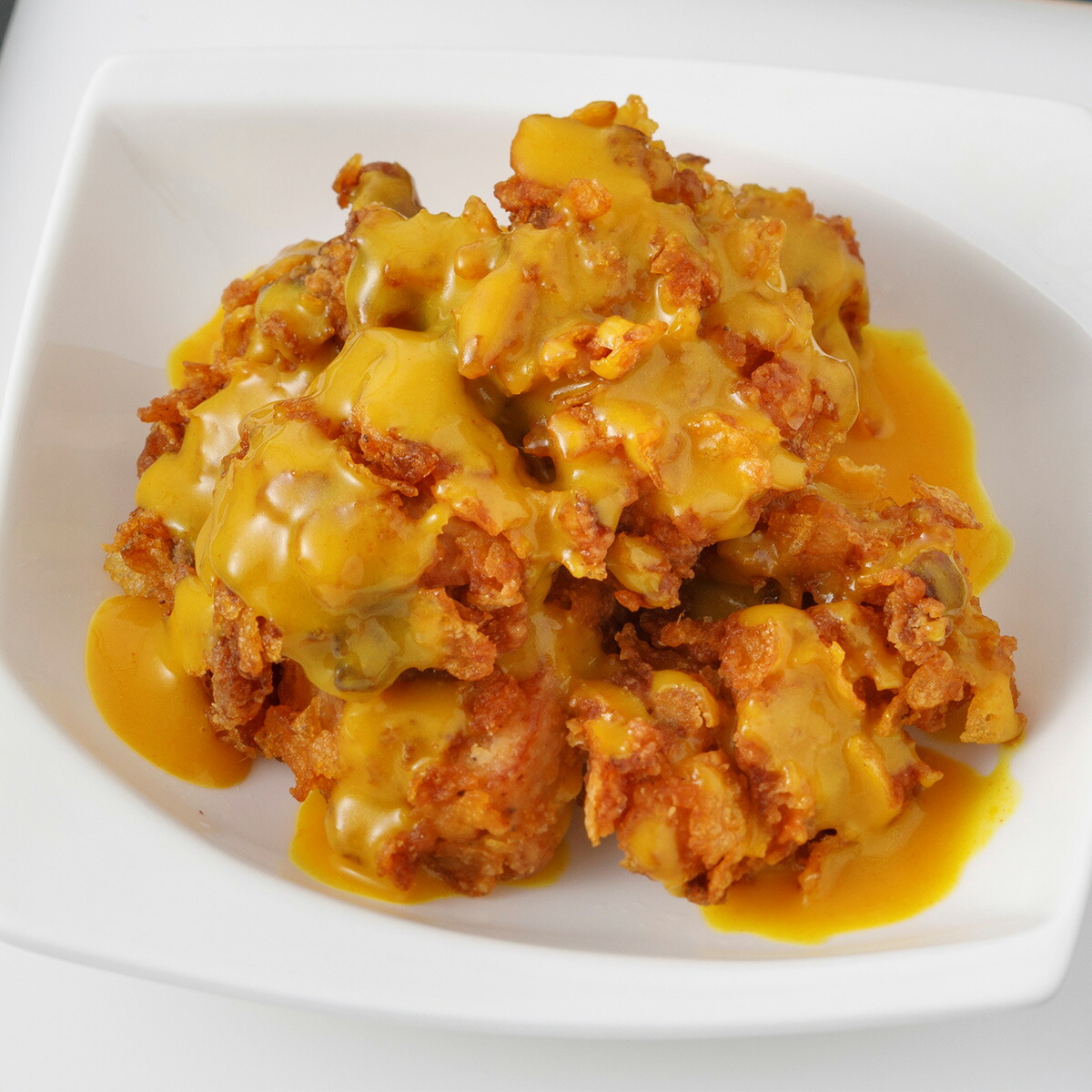 ベーコンとアボカドのハニーマスタードチキンサラダのレシピ