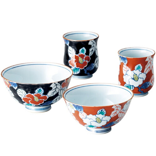 日本製 有田焼 \u003cBR\u003e色合い山茶花 睦揃 夫婦関係湯呑 ＆ 夫婦関係飯碗 \u003cBR\u003e[ 差し上げ物箱 ] \u003cBR\u003e一般受け 差し上げ物 御祝 一緒になる祝 生み出すこと祝 営造祝 一緒になる内祝 生み出すこと内祝 営造内祝 各種内祝 心地良さ祝 粗品 割り増し金 不死化品 歳祝