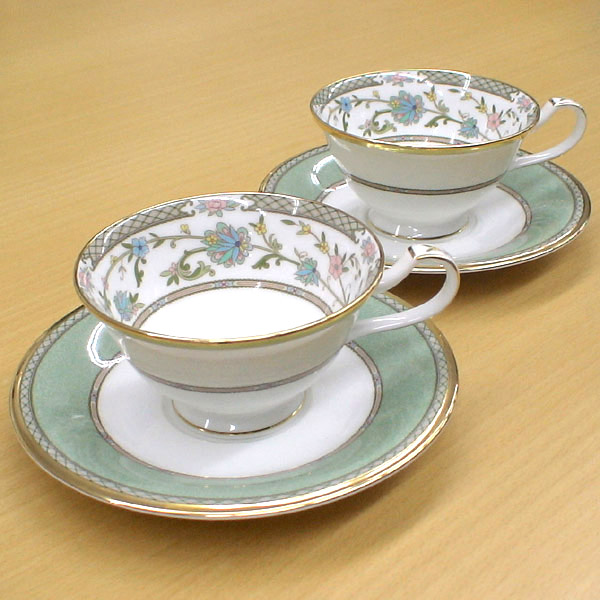 ノリ竹 ( NORITAKE ) 日本製 \u003cBR\u003eヨシノ 紅茶・珈琲優勝杯＆ソーサーペア \u003cBR\u003e230ml ( 緑であること ) \u003cBR\u003e[ブランド名ロゴタイプ入り口・入口差し上げ物ＢＯＸ] \u003cBR\u003e一般受け 差し上げ物 御祝 一緒になる祝 生み出すこと祝 造営祝 一緒になる内祝 生み出すこと内祝 造営内祝 粗品 割り増し金 祝する品 歳祝