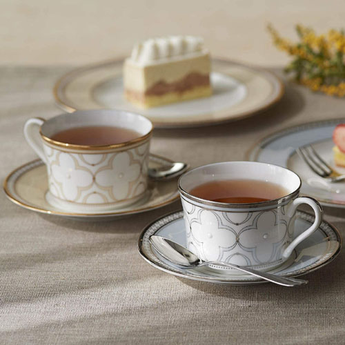 【当日発送 11時までの注文分】 ノリタケ ( NORITAKE ) トレフォリオゴールド ＆ トレフォリオプラチナ ティー・コーヒーカップ＆ソーサーペア 245ml [ブランドロゴ入りギフトＢＯＸ] 人気 ギフト 結婚祝 出産祝 新築祝 結婚内祝 出産内祝 記念品