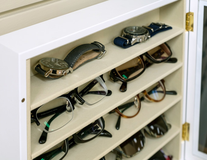 天蓋ベッド メガネ収納 眼鏡ケースメガネ サングラス用収納コレクションケース 10本収納可 ヒマラヤネット 家具 インテリアメガネ や腕時計 アクセサリーをまとめてすっきり収納できます 抜群大特価