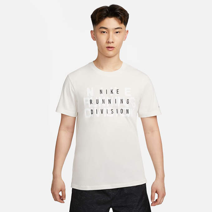 新品 NIKE ナイキ ランニング ウェア Tシャツ 半袖 ドライフィット Nike(ナイキ） ドライフィット 半袖シャツ 出品（ナイキ 半袖T