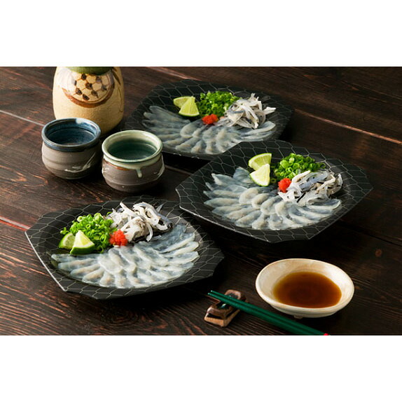 大分豊後産とらふぐ刺身三昧セット 美味しい グルメ 手土産 差し入れ お土産 人気 ギフト おいしい プレゼント 保存食 有名 食べ比べ　景品 賞品 コンぺ 二次会 8,698円