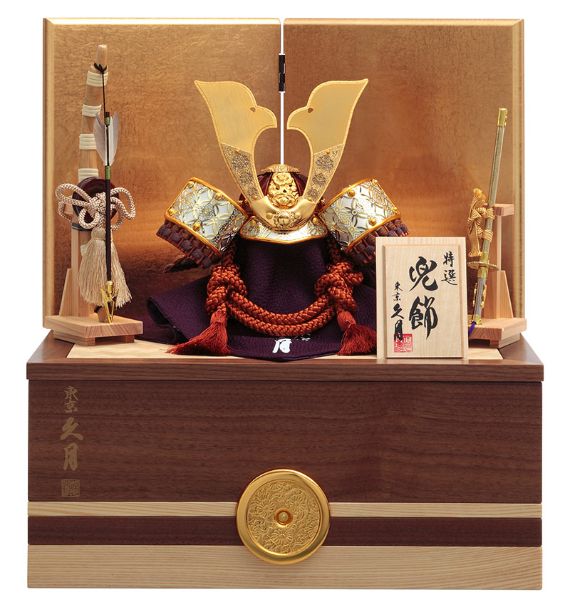 【美品】五月人形 兜収納飾り 天空 楽天市場】五月人形 久月 コンパクト 兜収納飾り 兜飾り 彩一閃
