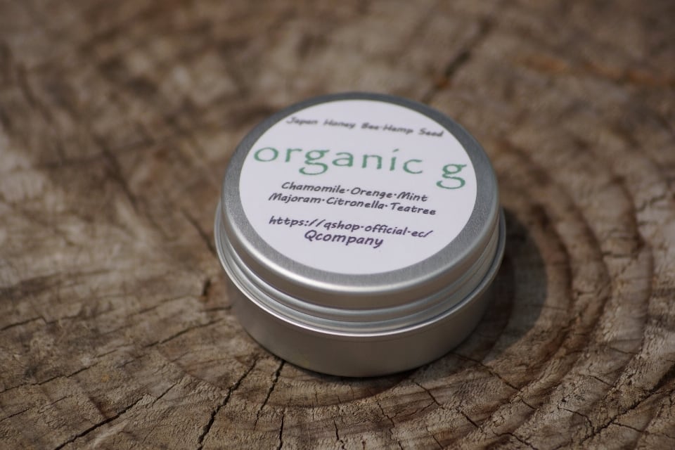 マラソン期間ポイント全品5倍 Organic G 12g ミツロウ 日本最大級の品揃え オイル 犬 お手入れ 自然由来 アレルギー Qcompany 無香料 無着色 日本みつばちミツロウとヘンプシードオイル Qシャンプー 人間もok シャンプー