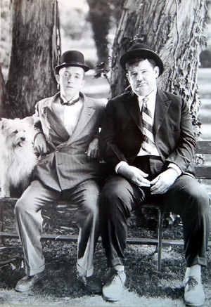 楽天市場】チャーリー チャップリン 黄金狂時代 ポスター 軽量アルミ製