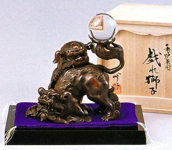 楽天市場】獅子の置物 玉獅子11号 高岡銅器の獅子 送料無料 : 美術工芸