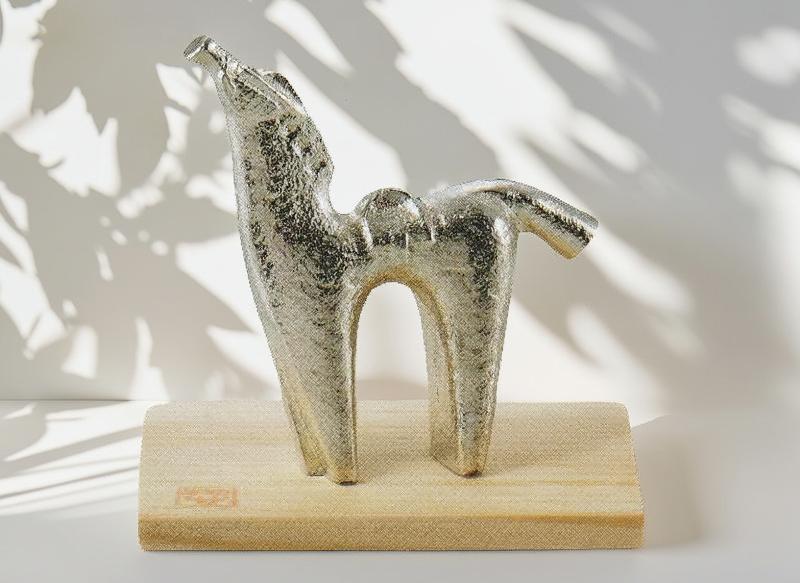 楽天市場】2026年干支 午の置き物 馬 爽春 三枝惣太郎作品 高岡銅器の