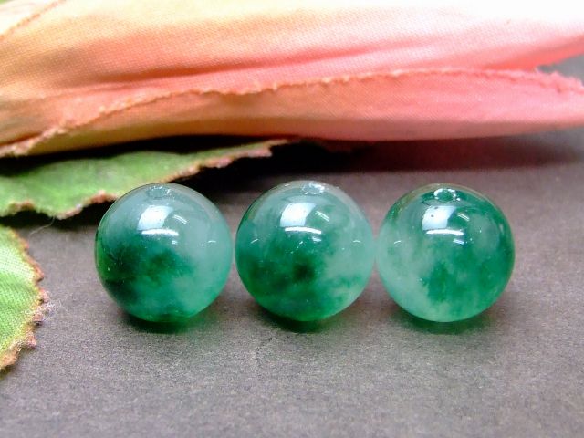 楽天市場】g3-5E 12mm AA 濃ピンク翡翠 ヒスイ ジェイド ジェード 1連
