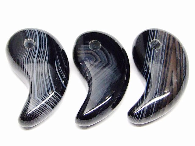 楽天市場】66451C 今月40％OFF わけあり 勾玉 縞オニキス 31