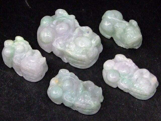 67906　　今月の半額 わけあり ミャンマー翡翠 ラベンダー 5個セット 貔貅 ヒキュウ ひきゅう ペンダントトップ 穴あき 置物にも 送料無料 天然石 パワーストーン