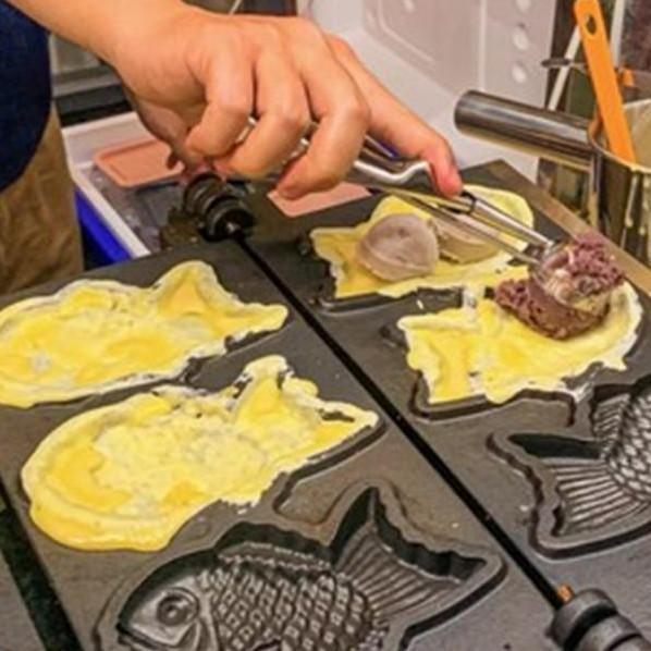 たい焼き器 御役目用 鯛焼き型 明かり 3匹 3個 重ね合わせ式 たい焼き製造業者 愛くるしげ