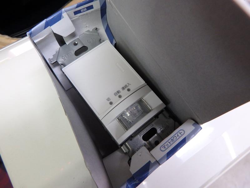 パナソニック アドバンス壁熱線センサ自動SW 親器 WTA1411WK 6,380円