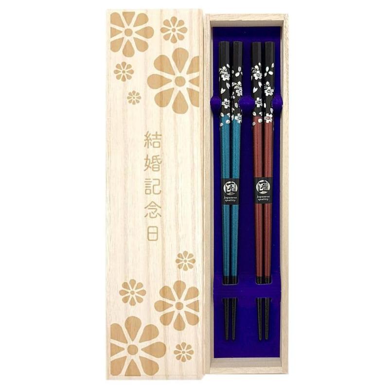 夫婦箸 【食洗 銀桜花（青・赤）】 デザイン桐箱・ラッピング付き 結婚記念日 両親 お父さん お母さんおとうさん おかあさん おじいちゃん おばあちゃん 祖父 祖母 祖父母 金婚式 銀婚式