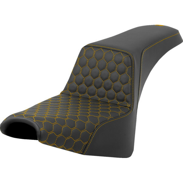 【USA在庫あり】 サドルメン Saddlemen シート STEP UP HC ゴールド ステッチ 0802-1580 HD店