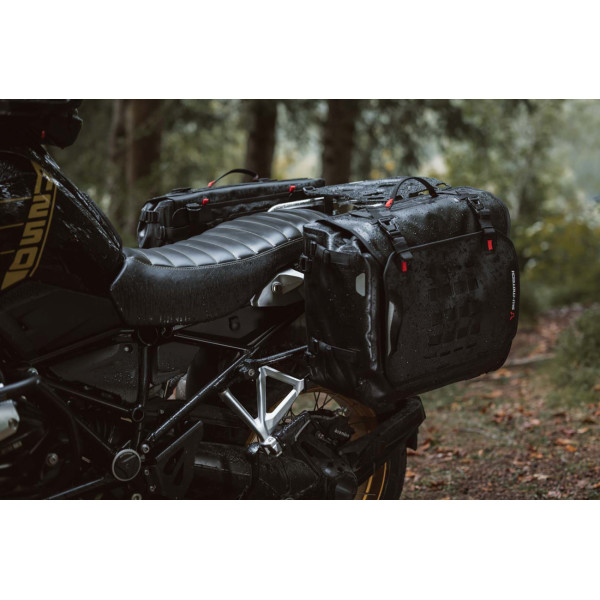 【USA在庫あり】 SWモテック SW-MOTECH SysBag サイドバッグシステム ブラック ホンダ AF2 19-LL 3580-0264 HD店