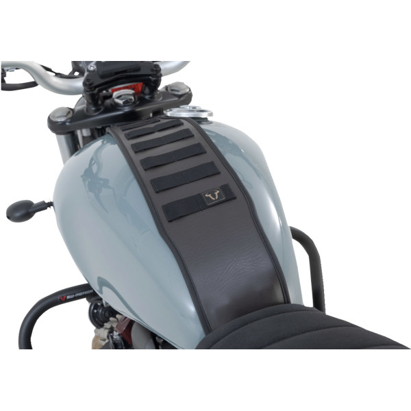 【USA在庫あり】 SWモテック SW-MOTECH レジェンドギア タンクストラップ SLA トライアンフ 3920-0470 HD店
