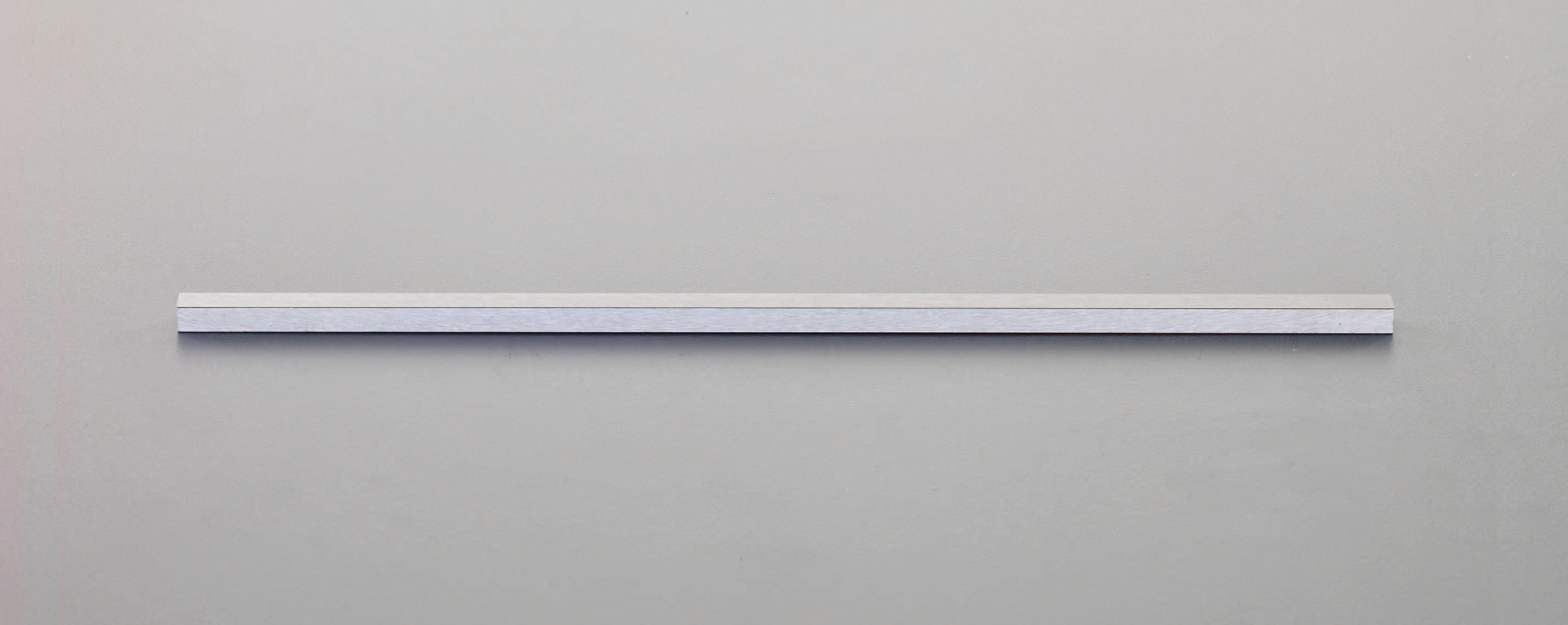 【メーカー在庫あり】 エスコ ESCO 45x25x300mm 両角マシンキー 000012202774 HD店