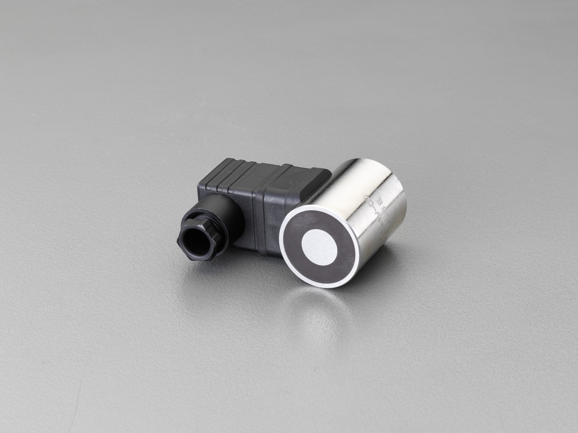 【メーカー在庫あり】 エスコ ESCO DC24V/φ35mm 電磁マグネットホルダー 000012250855 HD店｜ヒロチー商事 ハーレー 店