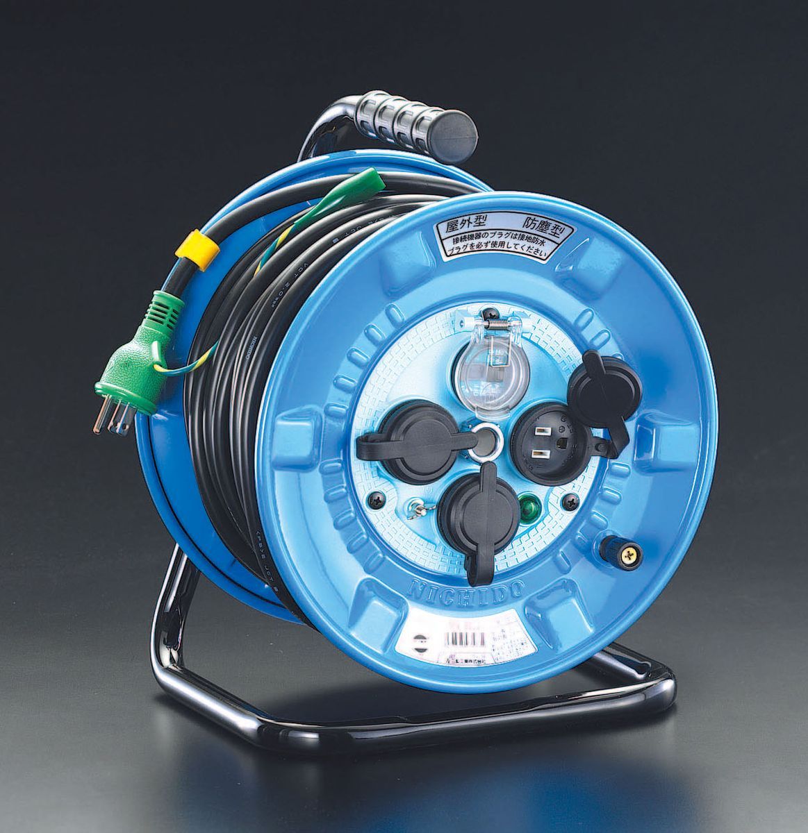 【メーカー在庫あり】 エスコ ESCO AC100V/22A/30m 電工ドラム 防雨型/ブレーカー付 000012069338 HD店 26,669円