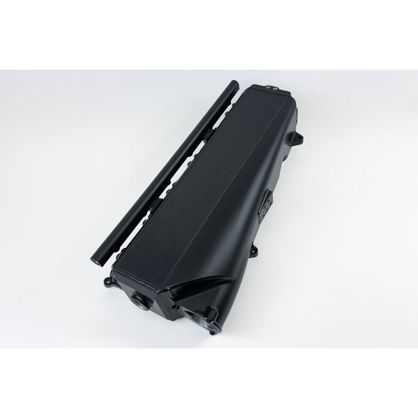【USA在庫あり】 CSF Gen 2 B58 Race X Charge-Air-Cooler Manifold - Thermal Black Finish csf8400B JP店